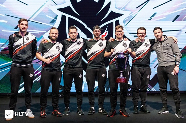 LPL年度最受欢迎选手：TheShy七年里第6次获得此项荣誉