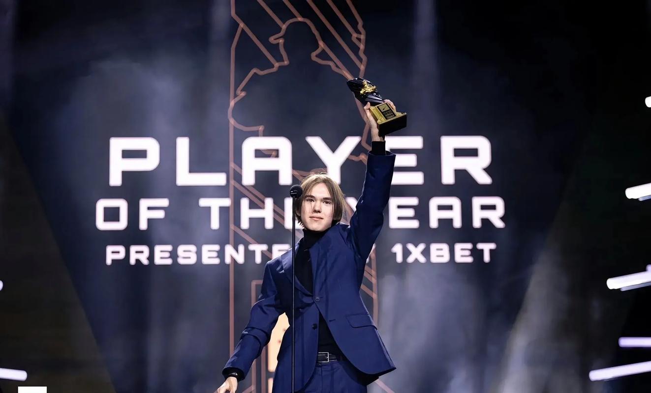 拳头正在调查TSM CEO Reginald不当行为和霸凌